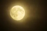 Un fragment dintr-o rachetă SpaceX s-a prăbușit pe Lună. Ce au aflat cercetătorii după impact