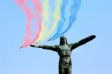 Spectacol aviatic de excepție în București, cu ocazia Zilei Aviației - LIVE