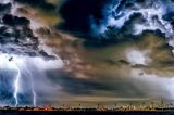 ANM anunță ploi și descărcări electrice în București. Maxime de până la 30 de grade