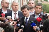 Tensiune maximă la locul tragediei din Galați! Nicușor Dan, huiduit de localnici