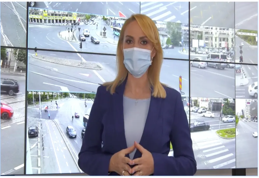 Gabriela Firea le recomandă șoferilor să evite deplasările