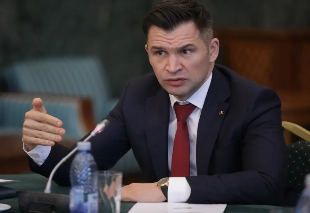Ionuț Stroe: "Stadioanele vor rămâne închise pentru public"