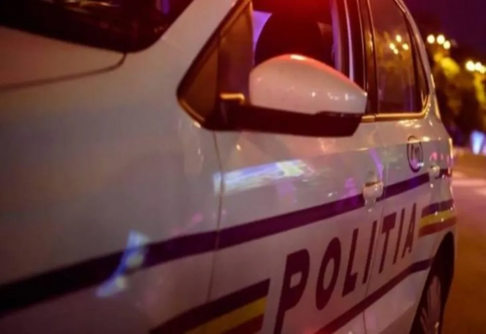 Aproximativ 170 de participanţi la o petrecere în Capitală şi organizatorul evenimentului, sancţionaţi de poliţişti