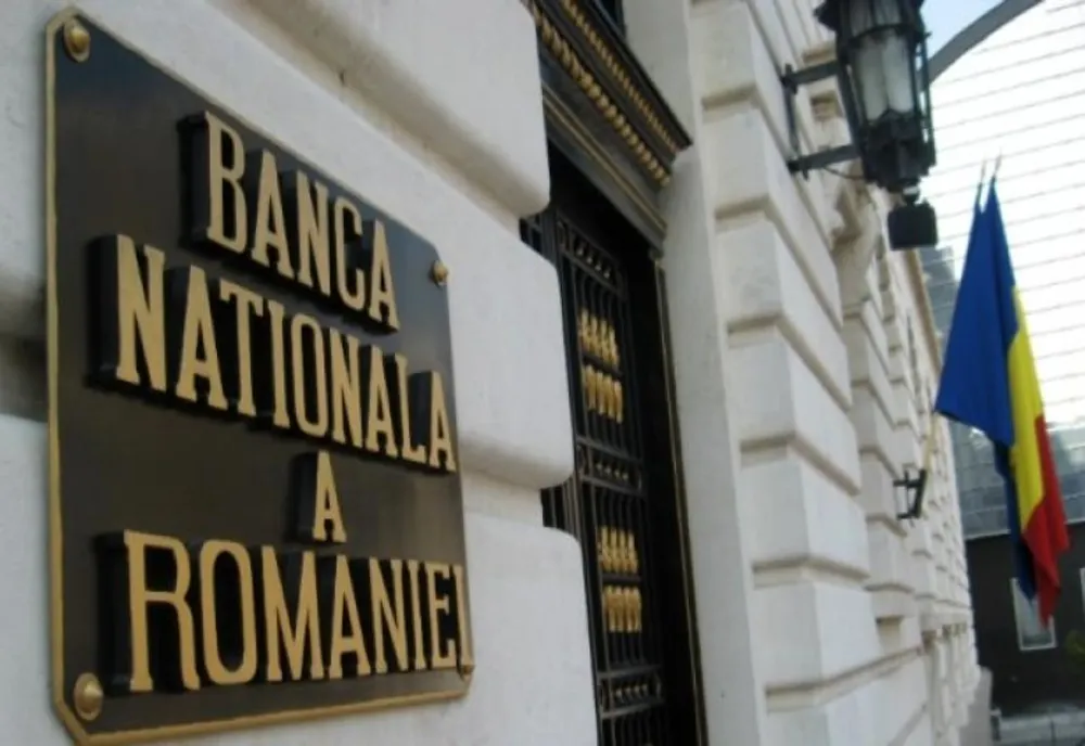 Leul a scăzut luni la 4,8404 unităţi pentru un euro