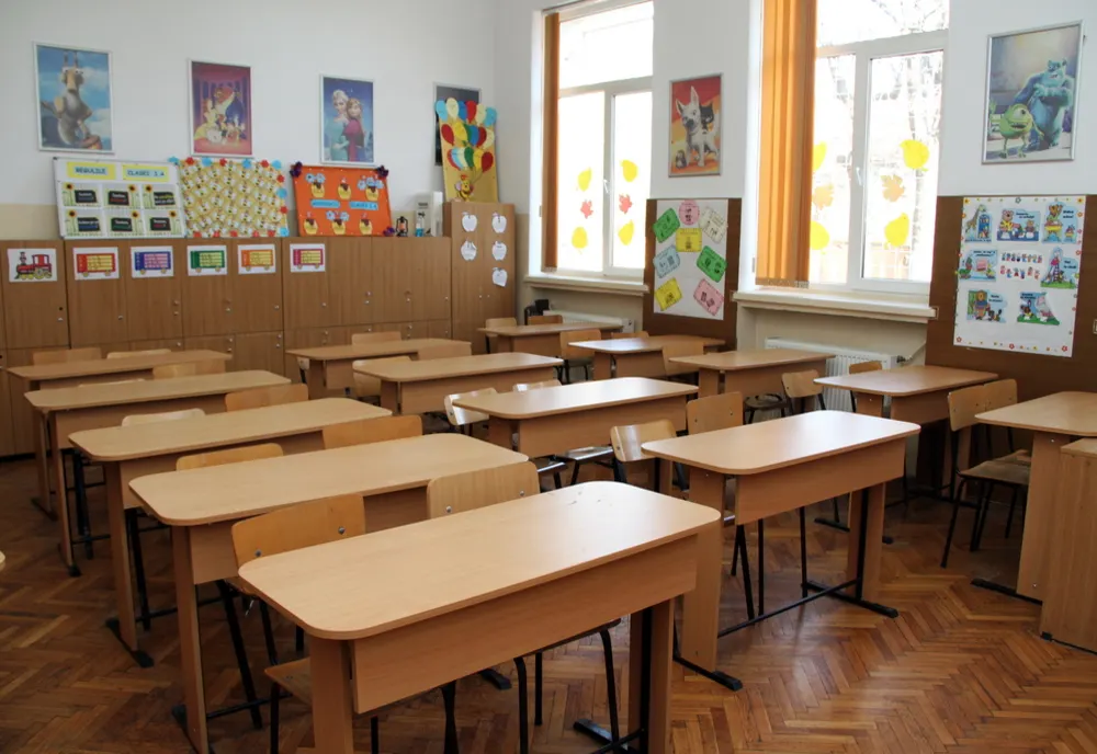 Aproape toate unitățile școlare din București încep anul după scenariul mixt - LISTA DETALIATĂ