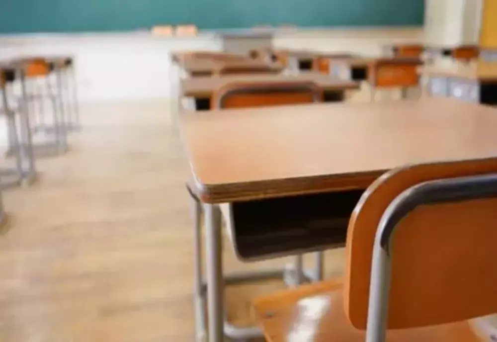 Comitetul pentru Situaţii de Urgenţă va hotărî scenariul de funcţionare al unităţilor de învăţământ pentru următoarele 14 zile