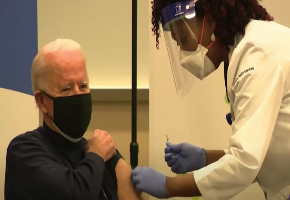 Președintele ales al SUA, Joe Biden, s-a vaccinat în direct împotriva noului coronavirus