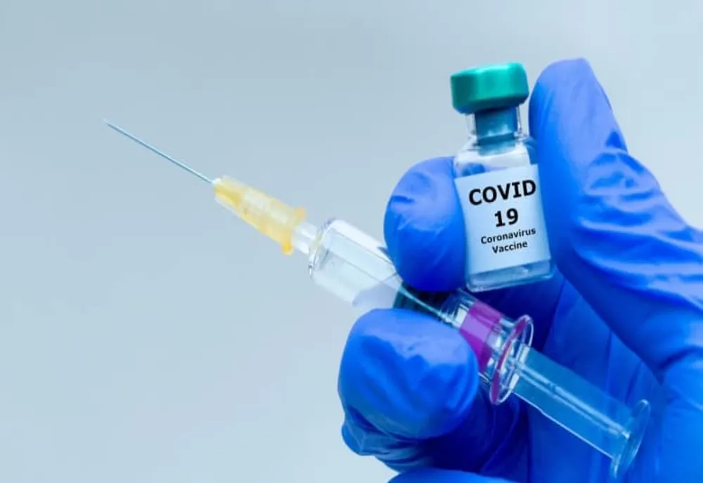 Unui pompier din Turnu Măgurele i s-a făcut rău după vaccinarea anti-COVID. Bărbatul a ajuns la spital
