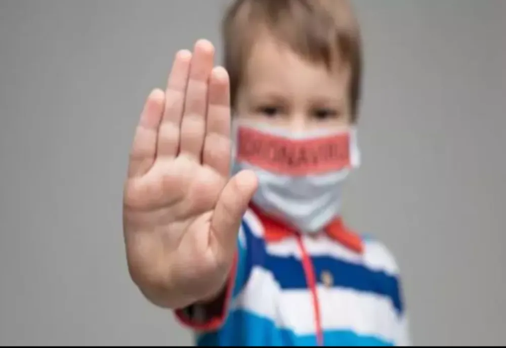 Spitalele din România, pline de copii infectați cu COVID-19