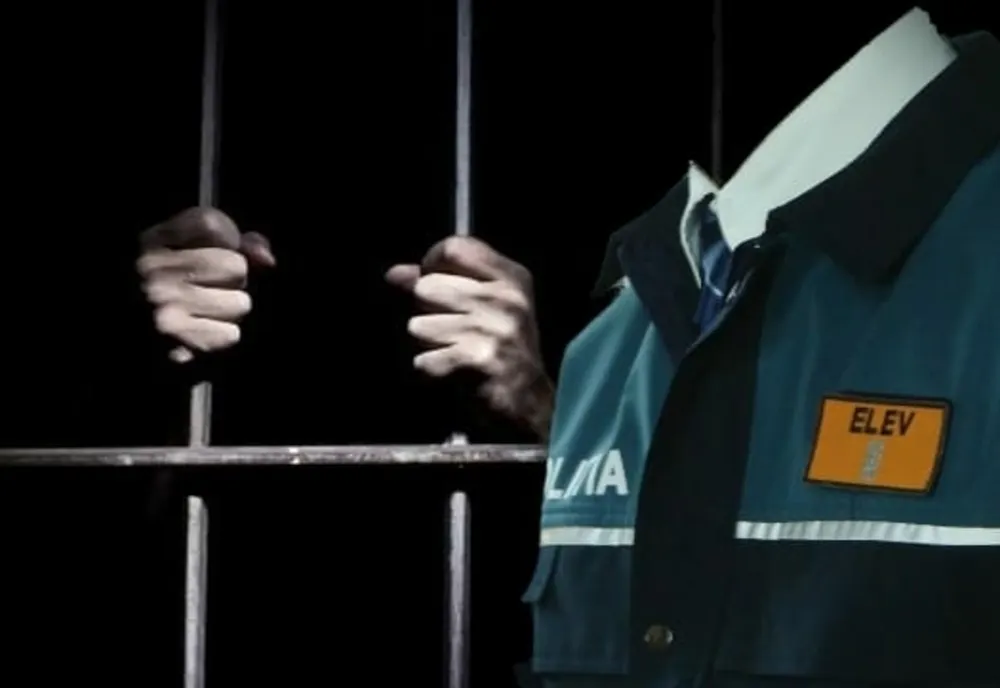Elevii de la Şcoala de Poliţie, ţinuţi captivi pentru că sunt nevaccinaţi. Director: „Câtă vreme sunt la conducere, pot să fac ce consider"