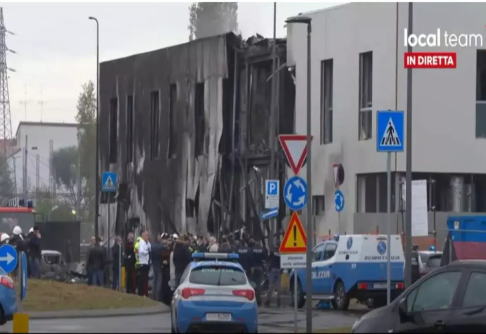 Un avion privat înmatriculat în România s-a prăbușit la Milano - 8 victime, printre care și 2 români