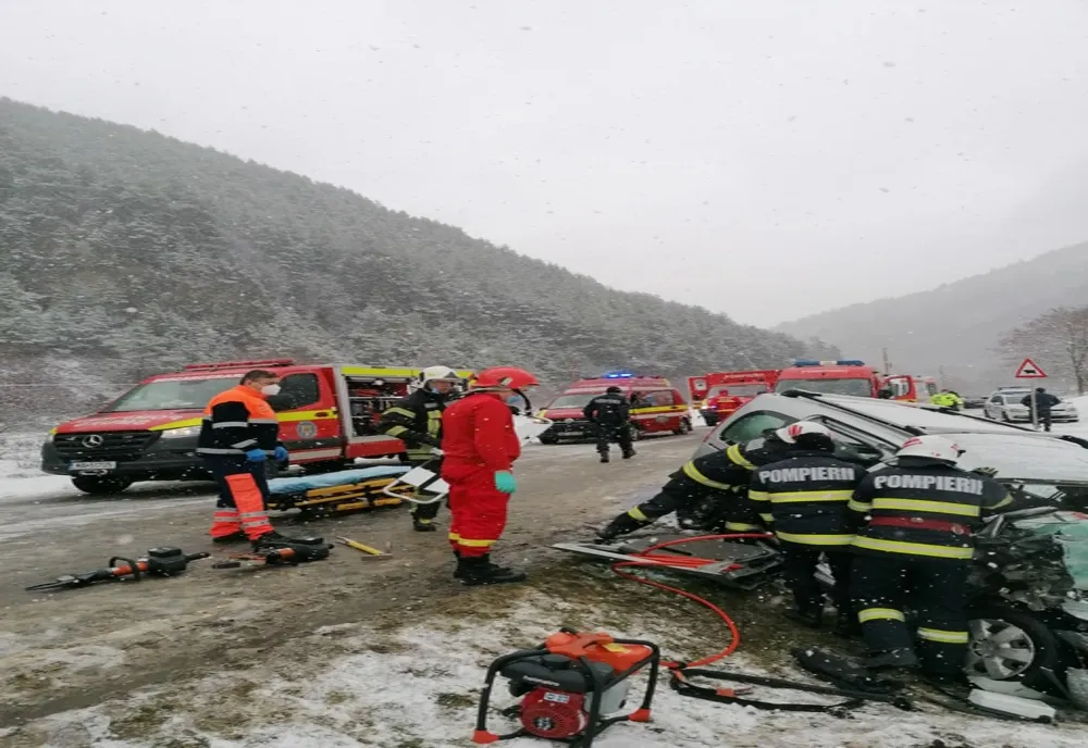 FOTO Grav accident rutier la Răşinari! Două persoane AU MURIT!