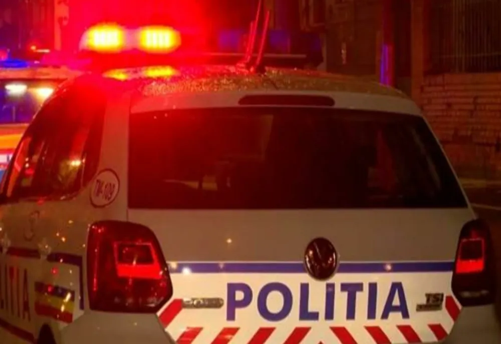 Cursă haotică pe străzile Capitalei, miercuri seară - Un șofer a fost la un pas să spulbere mai mulți oameni - VIDEO