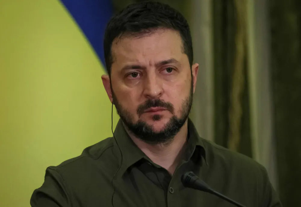 VOLODIMIR ZELENSKI ANUNȚĂ CĂ AR NEGOCIA CU DONALD TRUMP ȘI UE, APOI CU RUSIA