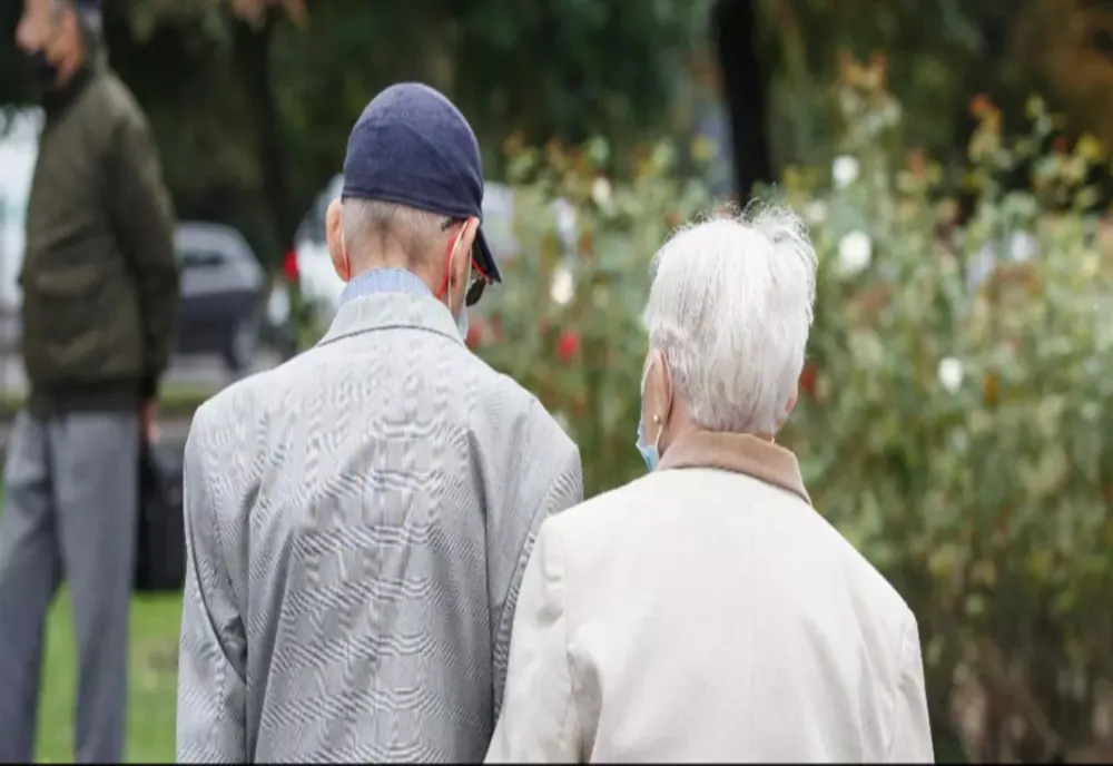 SUTE DE MII DE ROMÂNI SE POT PENSIONA ANTICIPAT, ÎN ACEASTĂ VARĂ