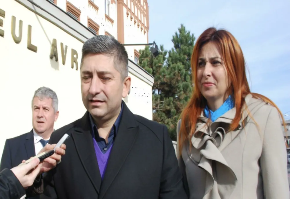 Ipoteză șocantă în cazul morții Cameliei Tișe! Fosta soție a președintelui CJ Cluj s-ar fi infectat cu malarie, după ce s-a întors dintr-o vacanța exotică