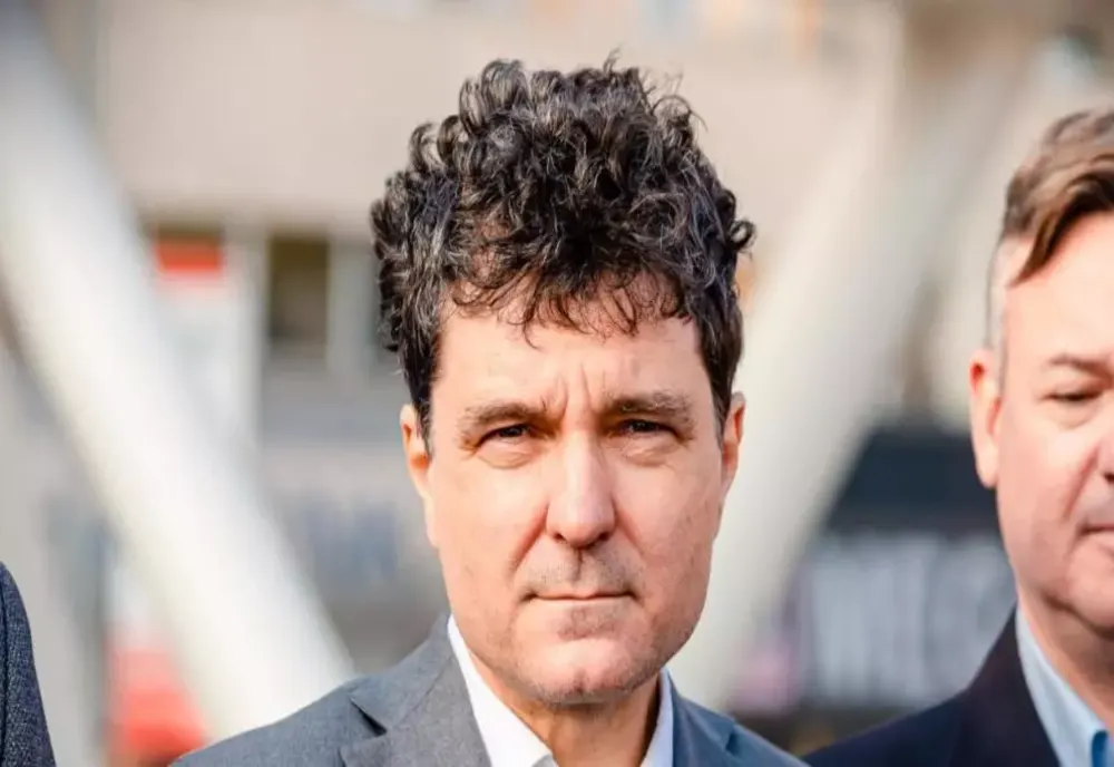 NICUŞOR DAN SPUNE CĂ AR PREFERA O ALIANŢĂ DE DREAPTA