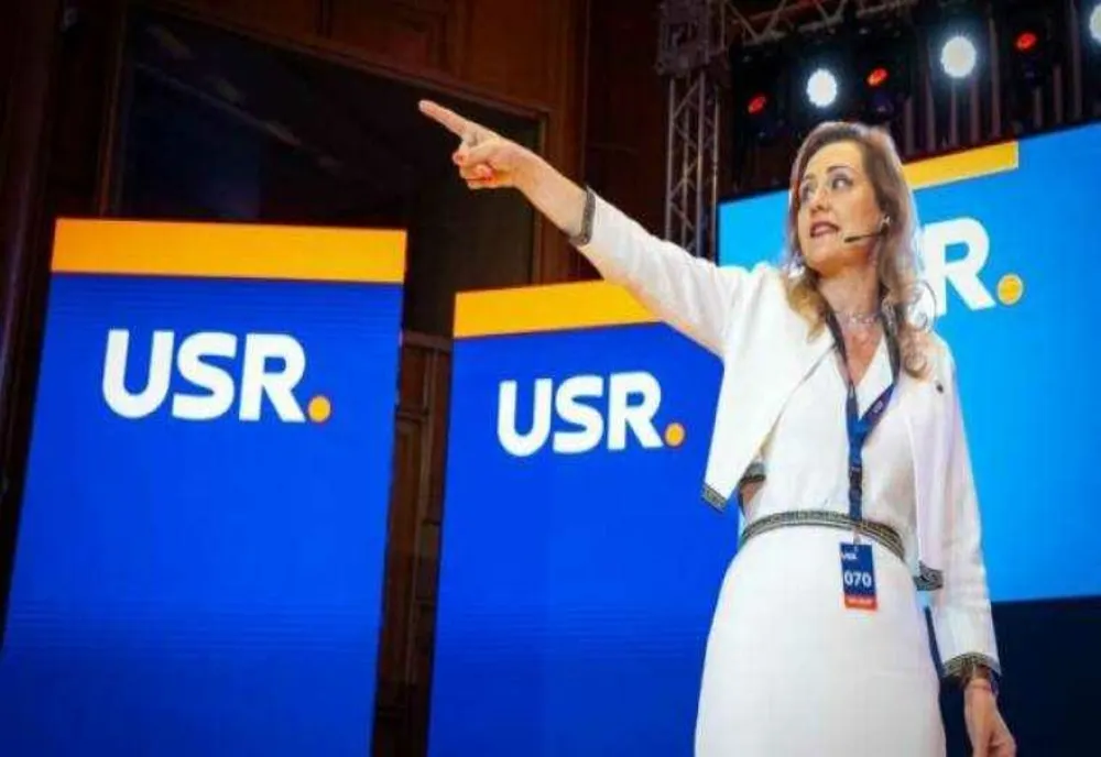SCANDALOS: CU CRUCEA LA GÂT, ELENA LASCONI ACUZĂ BISERICA DE IMPLICARE POLITICĂ!