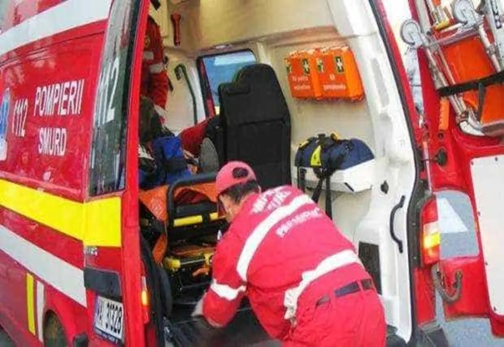 FEMEIE DE 56 DE ANI CĂZUTĂ ÎN FAȚA METROULUI ÎNTR-O STAȚIE DIN SECTORUL 2