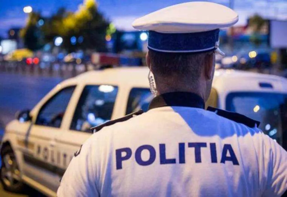 ACCIDENT RUTIER GRAV LA INTERSECȚIA ȘOSEAUA MORARILOR - BULEVARDUL BASARABIA. PATRU PERSOANE AU AJUNS LA SPITAL