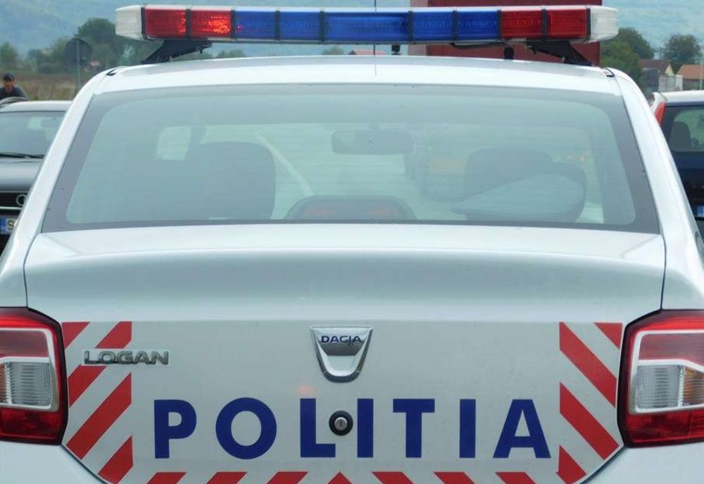 Bărbat înarmat, împușcat mortal, în cartierul Pajura, din București. Un polițist, înjunghiat  de agresor