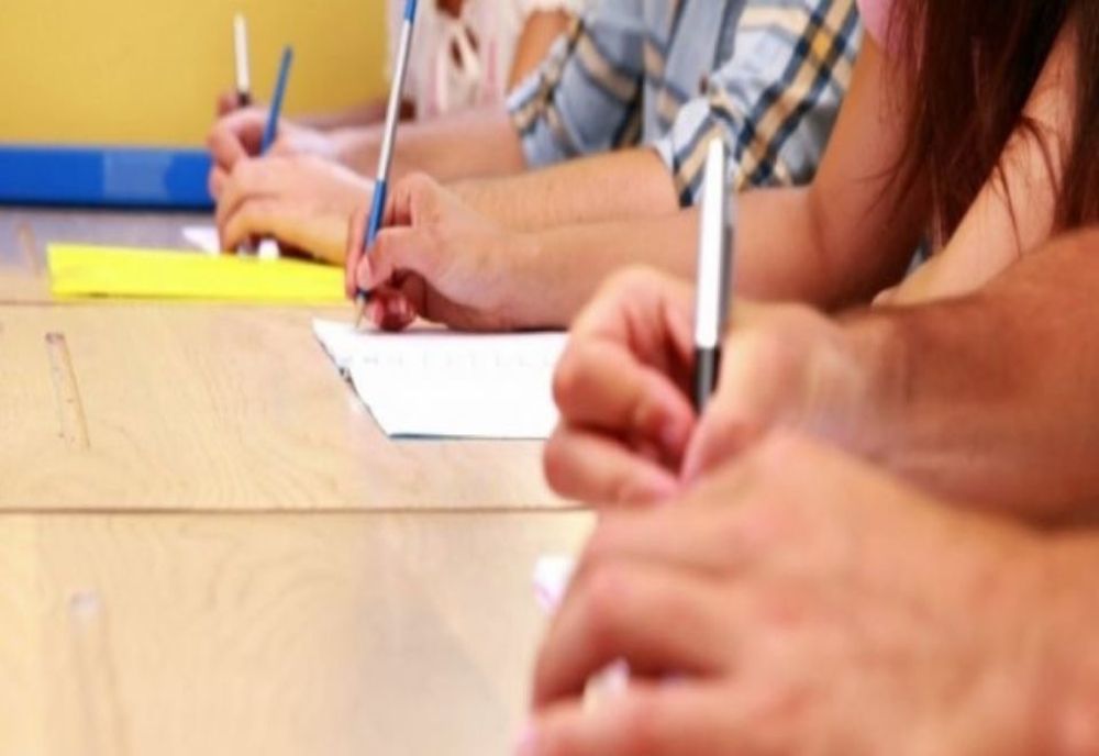 Aproape jumătate din elevii din clasele a VIII-a și a XII-a, au făcut meditații în perioada în care școlile au fost închise