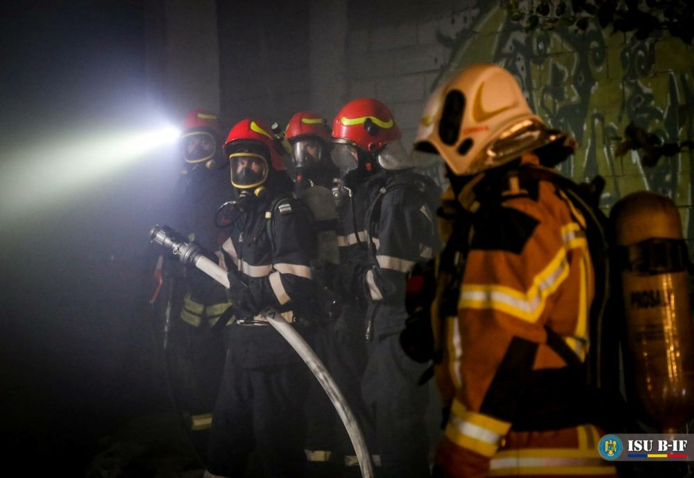 Un copil de 14 ani a murit în urma unui incendiu în sectorul 3 al Capitalei