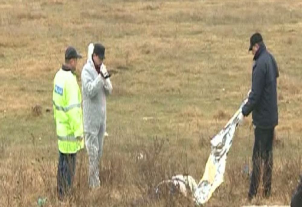 Femeie de 47 de ani, găsită moartă pe câmp