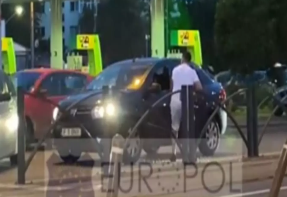 Bărbatul care a atacat cu o crosă de golf un șofer în București a fost identificat și reținut de poliție