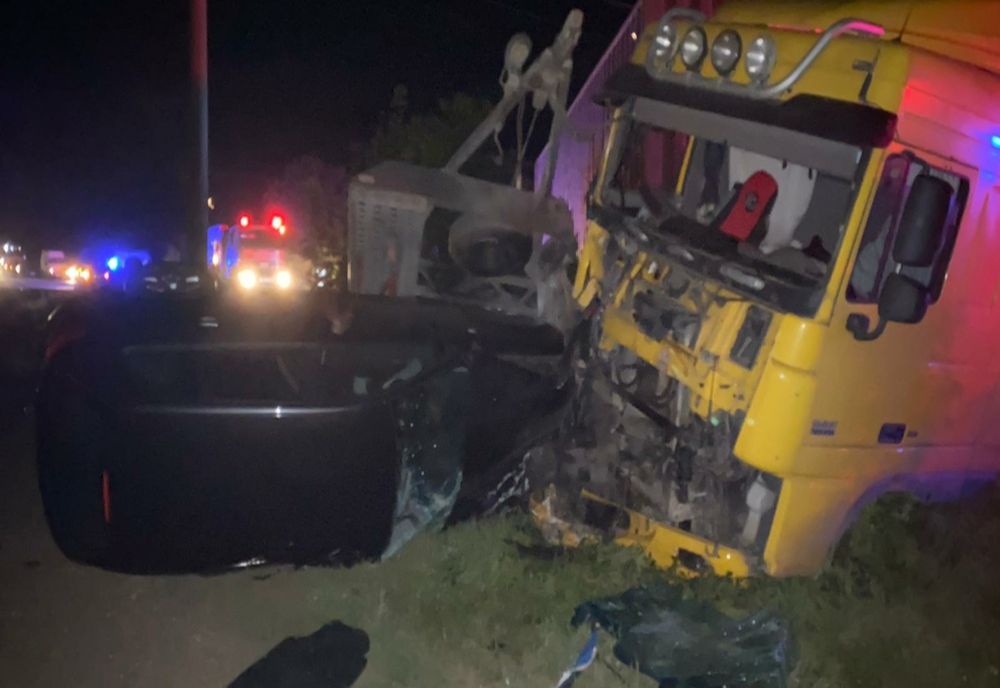 Cinci persoane au murit, iar trei au fost rănite, într-un accident rutier în Teleorman