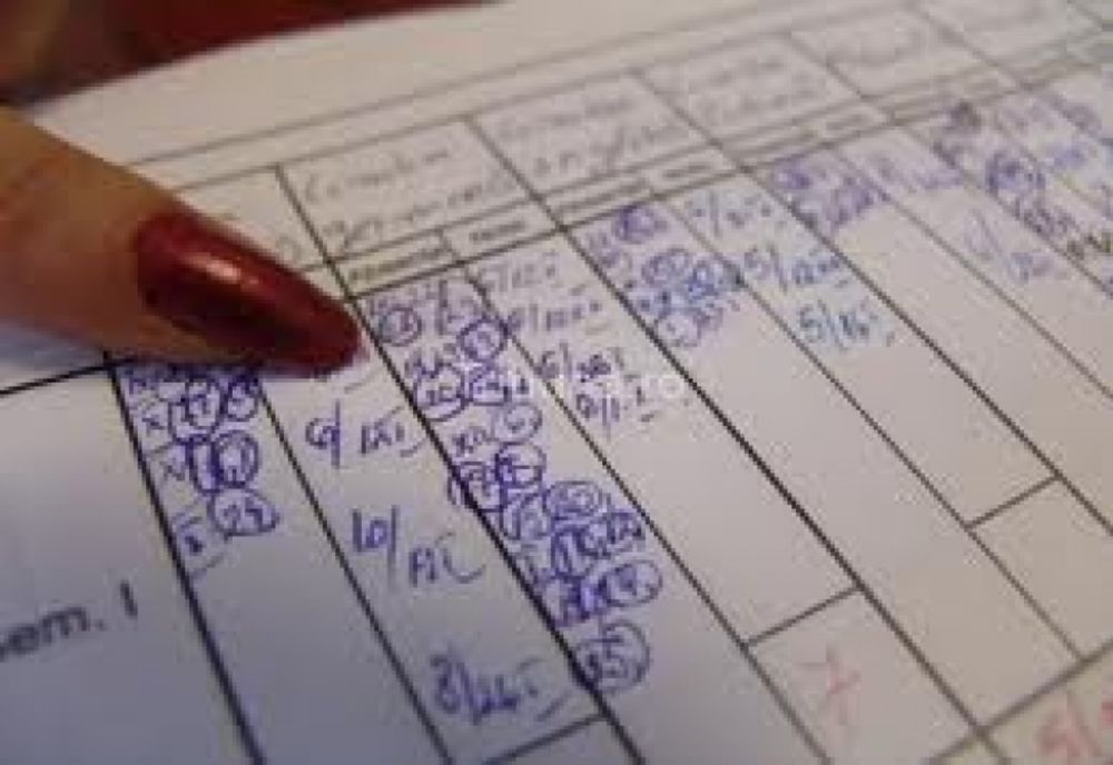 Cadrele didactice nu mai au voie să întrebe părinții elevilor unde lucrează sau ce meserie au