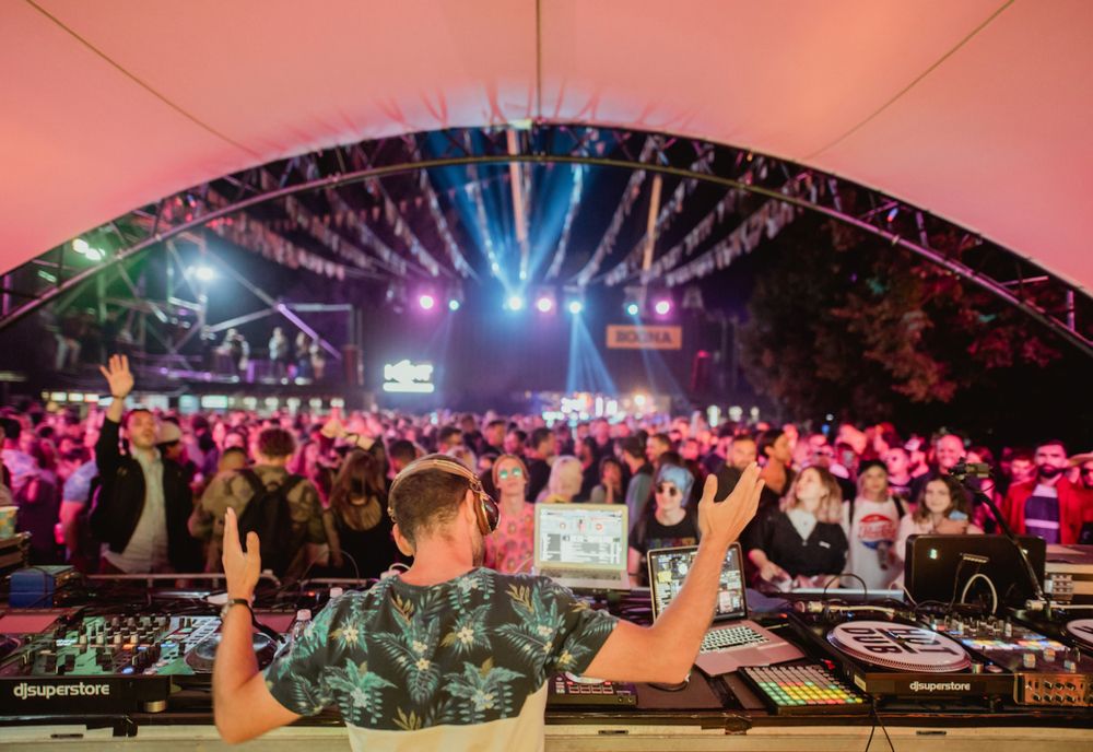 Zeci de dosare penale pentru droguri la Electric Castle