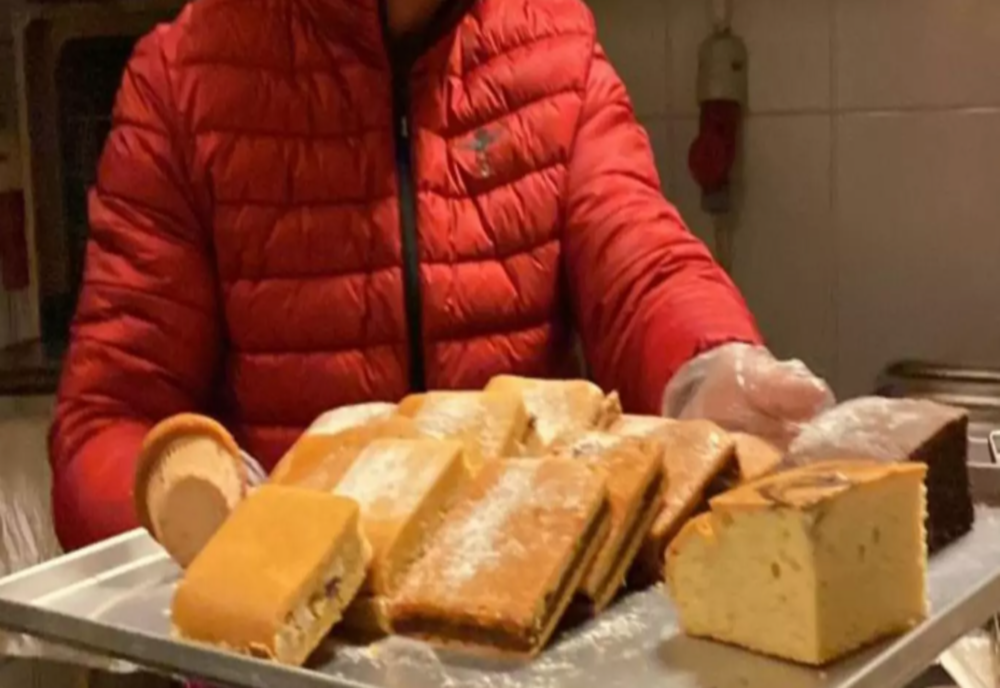 Șobolani într-o patiserie din București. Amendă uriașă din partea ANPC și suspendarea activității