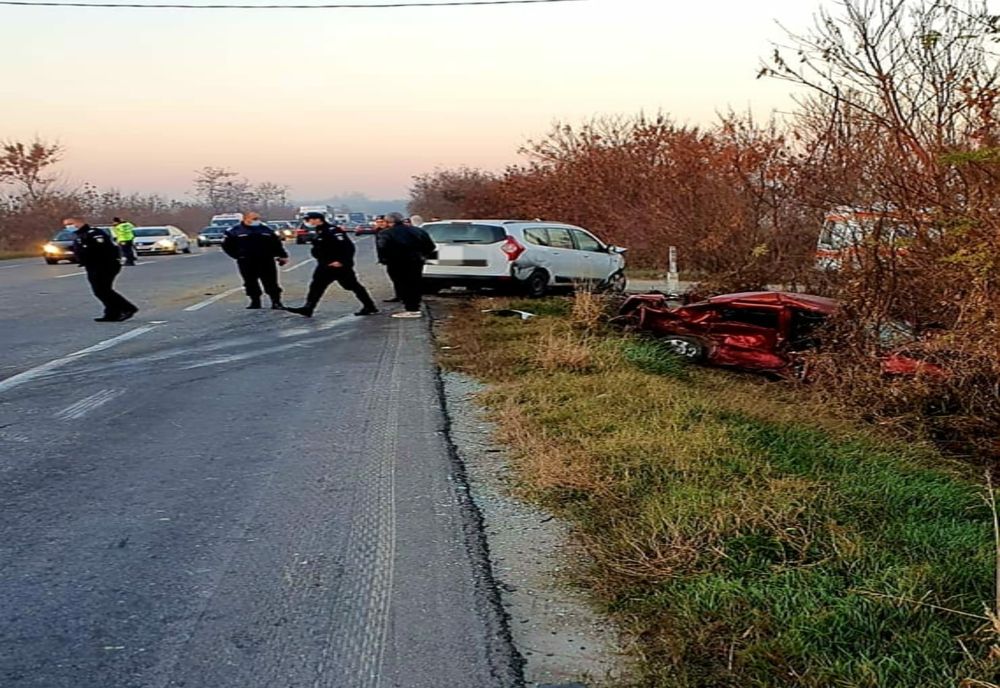 FOTO Accident în lanț pe DN2. Patru persoane rănite