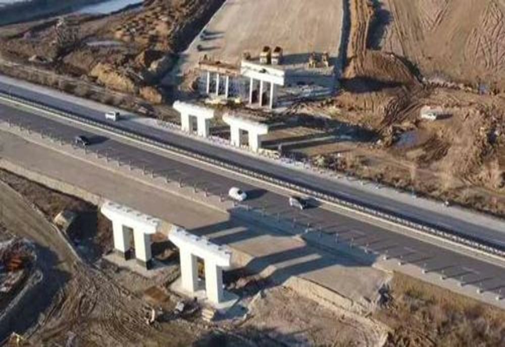 Ilfov. Se închide Autostrada Soarelui A2 pe timpul nopții pentru montarea tablierului viitoarei autostrăzi de centură
