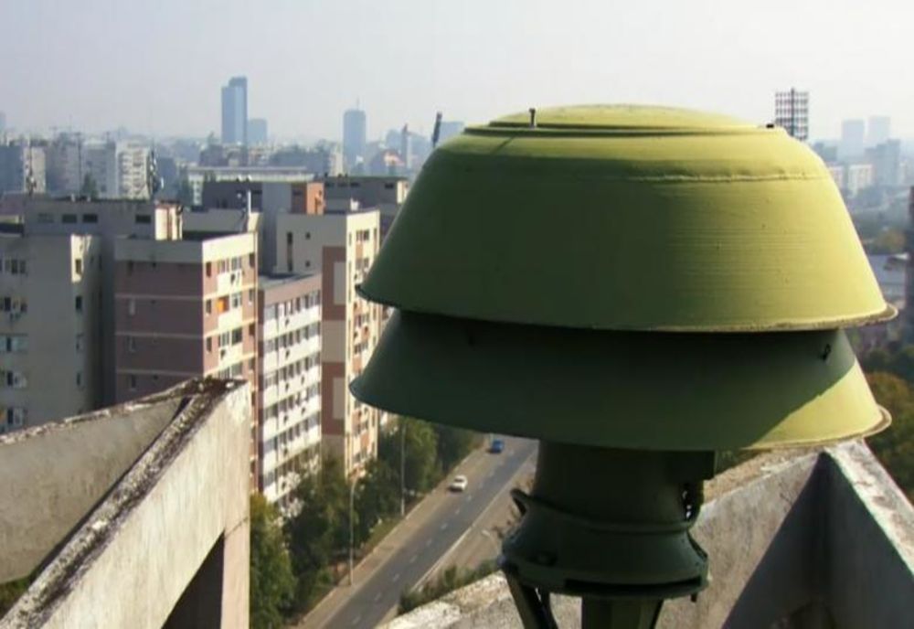Doar jumătate dintre sirenele de alarmare a populației, din București, sunt funcționale