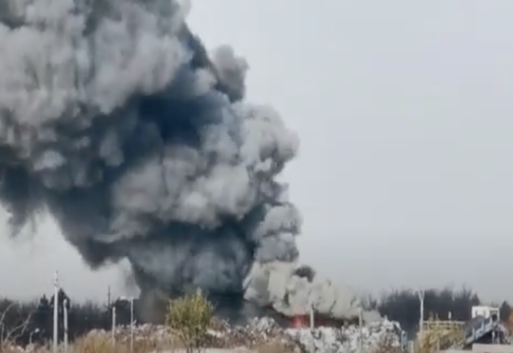 Incendiu uriaș la marginea Bucureștiului, în zona Chitila