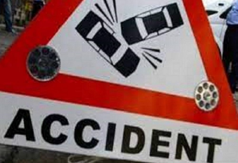 Impact între un TIR și un autoturism pe Centura București, în Berceni. O victimă