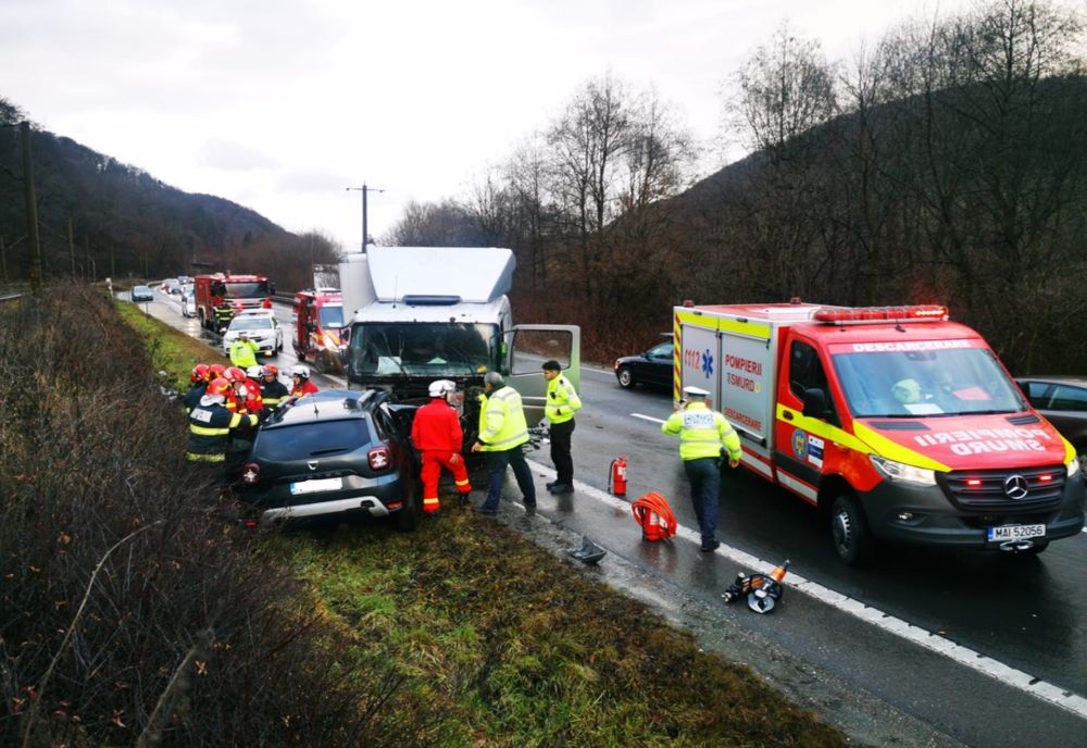 Accident pe DN1, la ieșirea din Brașov spre București! Victimă în stare gravă