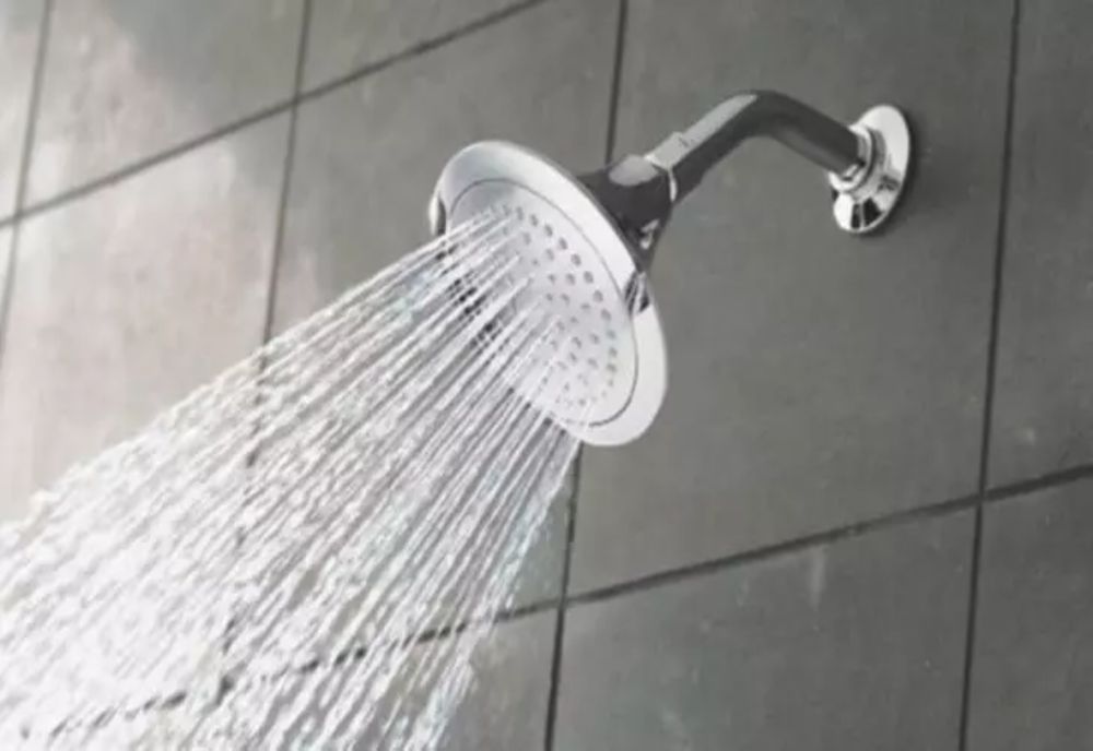 PESTE 600 DE BLOCURI DIN BUCUREȘTI, FĂRĂ APĂ CALDĂ PÂNĂ PE 4 IULIE