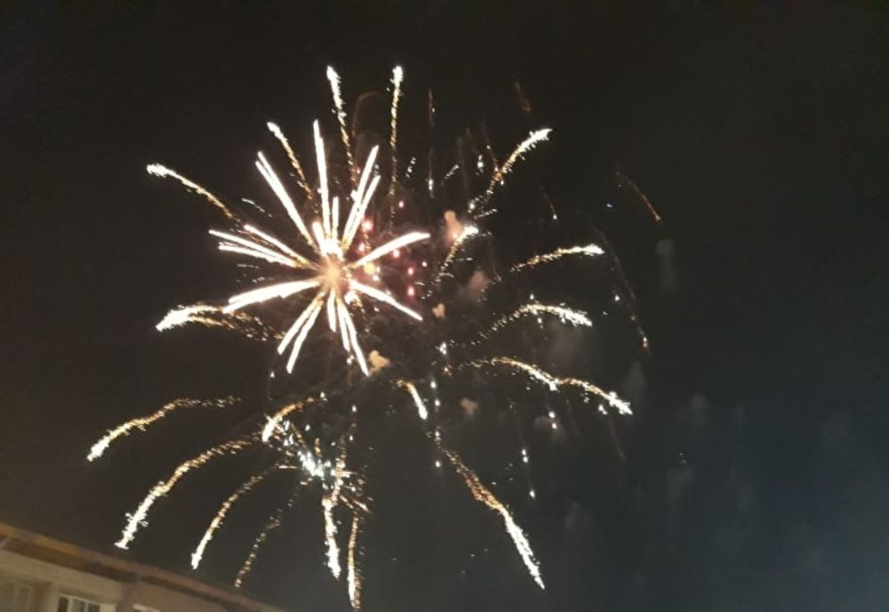 REVELION ÎN PARCUL TITAN - CONCERTE, SIMULAREA AUROREI BOREALE ȘI UN SHOW MULTIMEDIA CU 320 DE DRONE