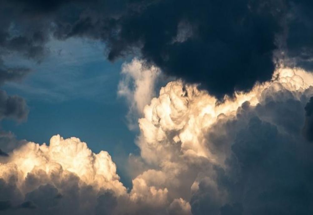 ANM a emis un COD GALBEN de ploi torențiale și furtuni cu grindină