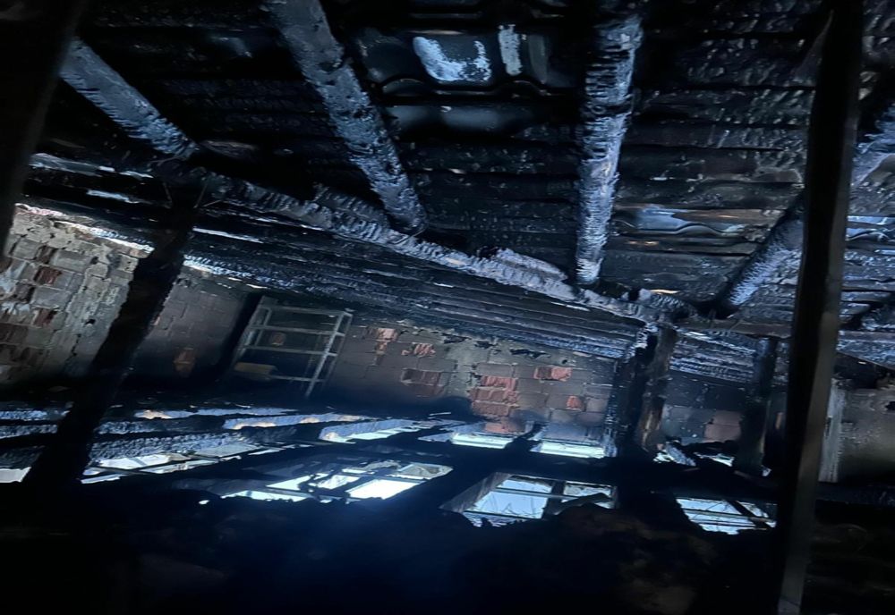 DEZASTRUL RĂMAS ÎN URMA INCENDIULUI DE DUMINICĂ DIN COLENTINA: ȘAPTE FAMILII AU RĂMAS PE DRUMURI