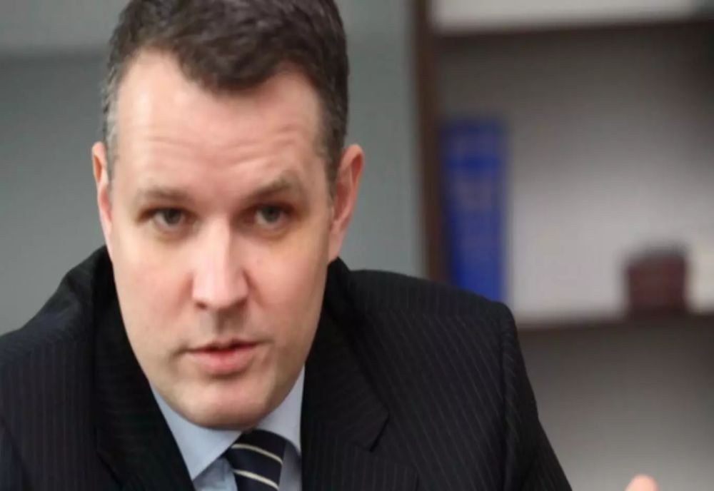 CINE ESTE IONUȚ BAZAC, OMUL CARE SE LĂUDA CĂ-I ADUCE SACOȘELE CU BANI LUI MIRCEA GEAONĂ