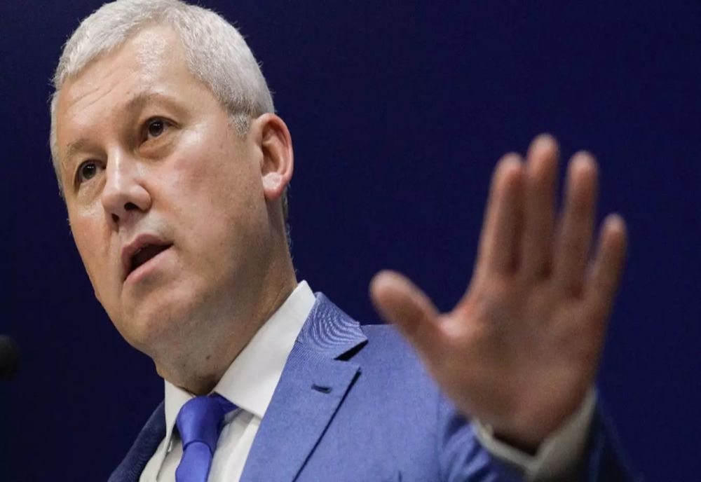 DEPUTAȚII DEZBAT MOȚIUNEA AUR ÎMPOTRIVA MINISTRULUI CĂTĂLIN PREDOIU