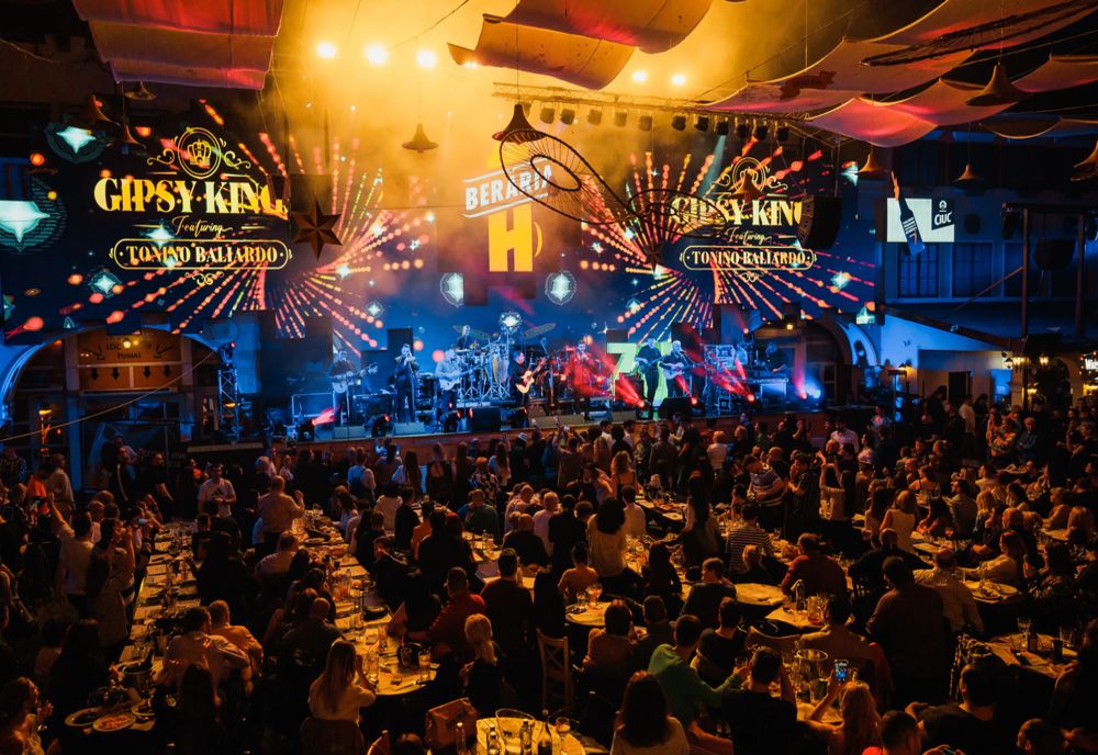 BERĂRIA H, ÎNCHISĂ TEMPORAR DE ANPC DUPĂ CE INSPECTORII AU GĂSIT GÂNDACI ȘI ALIMENTE EXPIRATE