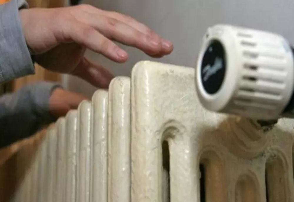 ZECI DE MII DE BUCUREȘTENI, FĂRĂ APĂ CALDĂ ȘI CĂLDURĂ DIN CAUZA AVARIILOR TERMOENERGETICA