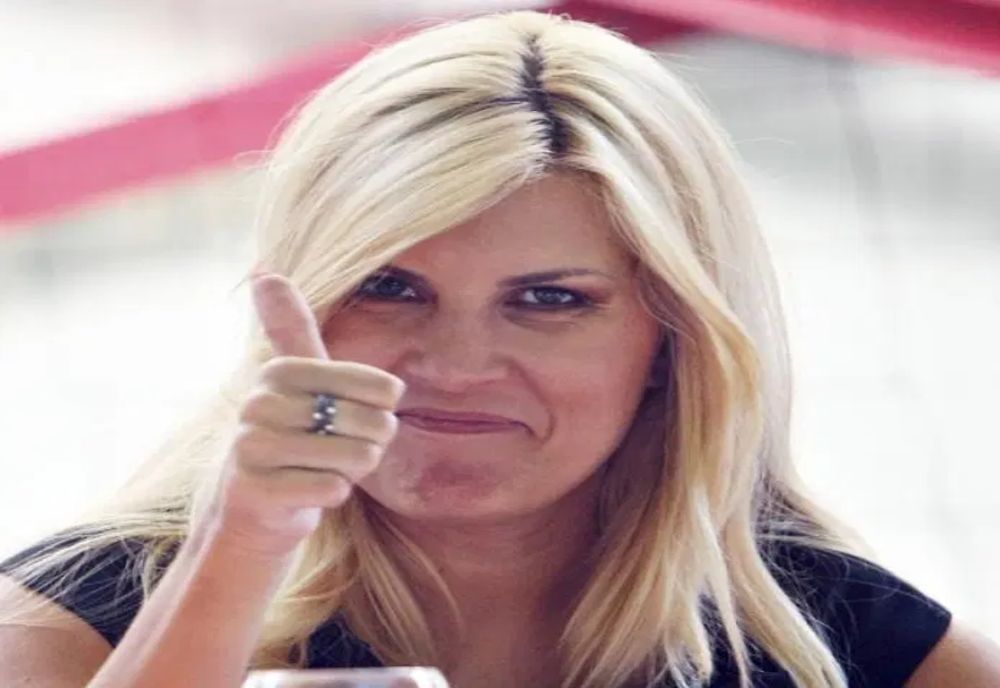 ELENA UDREA, DESPRE TRAIAN BĂSESCU: „NU A FOST PE LISTA MEA DE APEL. NORMAL CĂ AȘ VORBI CU EL, DOAMNE FEREȘTE!”