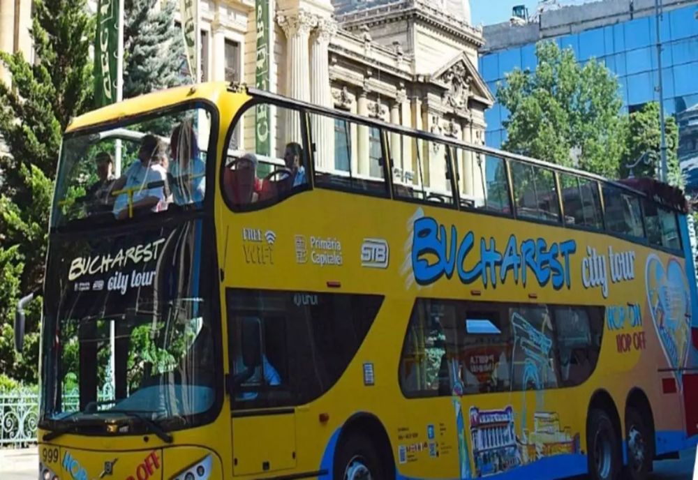 LINIA TURISTICĂ "BUCHAREST CITY TOUR" REVINE PE TRASEU