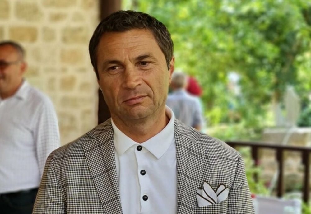 PRIMARUL DIN MANGALIA, ACUZAT CĂ A PRIMIT ȘPAGĂ ȘI HAINE DE LUX DE 40.000 DE EURO